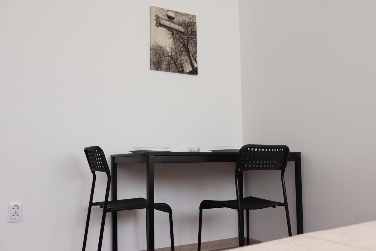 Apartman Lena Banovo Brdo Apartment Белград Екстериор снимка